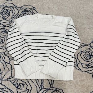 Abercrombie & Fitch Black and White Striped Sweater